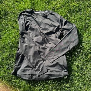 Women’s Baleaf Heat Gear Style Thermal Shirt. Size L.